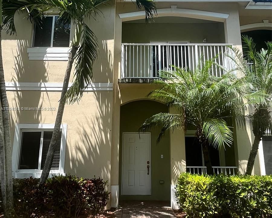 1st image of 2363 SE 16th Pl #2363