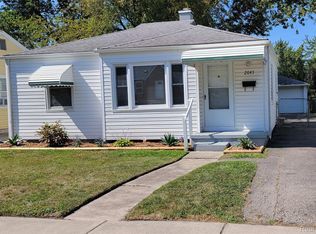 2043 Pilgrim St, Ferndale, MI 48220