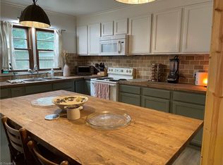 616 Clover Dr, High Point, NC 27262