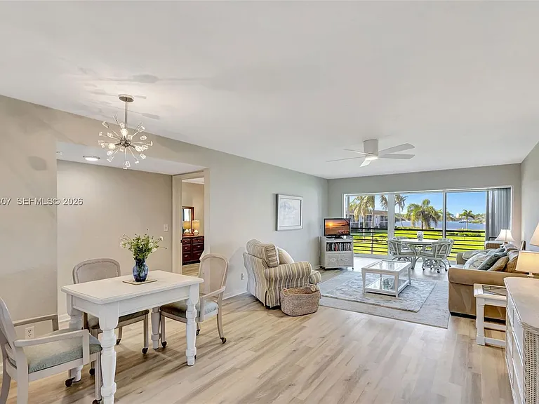 755 Saturn St #G202 — Photo 35