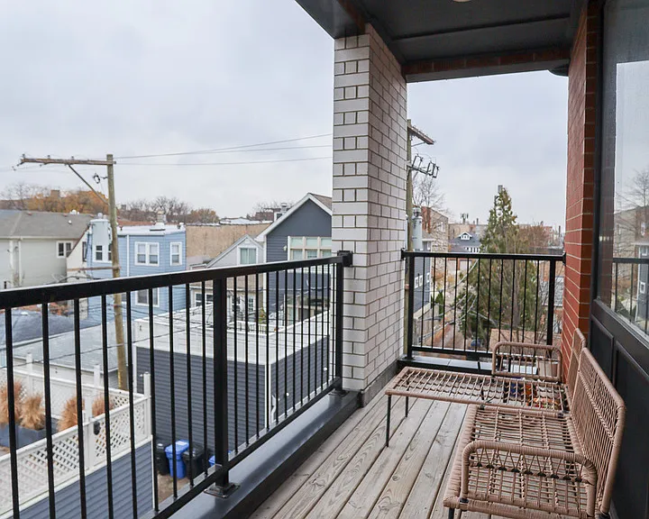 2402 W Carmen Ave #301 — Photo 7