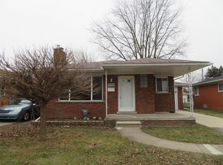 19110 Morningside Ave, Eastpointe, MI 48021
