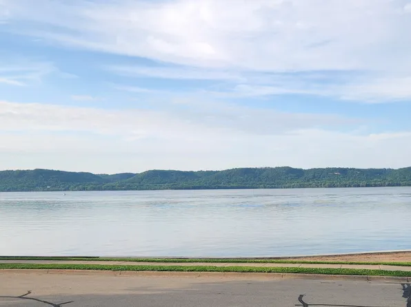 213 N Park St #1, Lake City, MN 55041