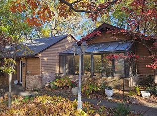 1272 W Pershing Rd, Decatur, IL 62526