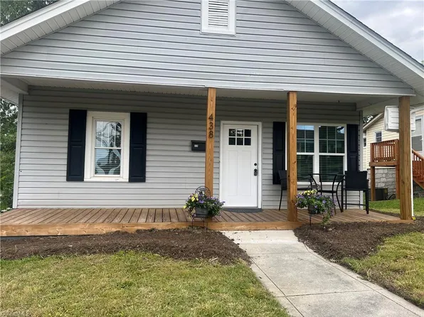 438 Durham St, Mount Airy, NC 27030