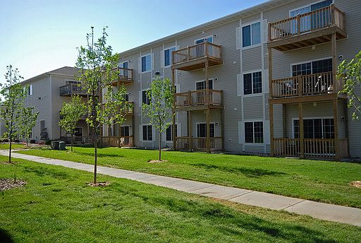 1st image of 7442 S Louise Ave APT 305