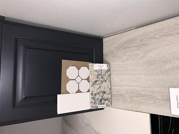 5th image of 1513 Jackson St #4