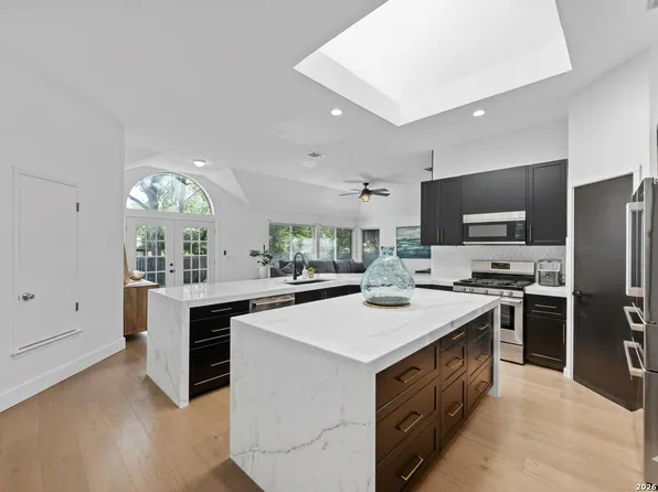 6435 OLD HARBOR LN, Austin, TX 78739
