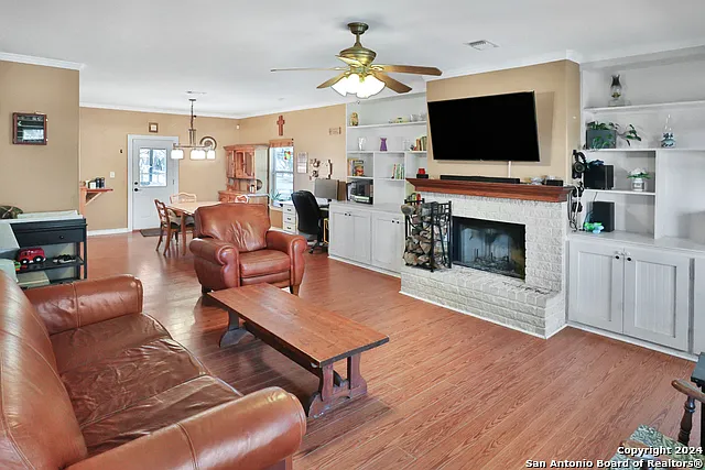 1561 County Road 320 — Photo 9