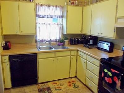2nd image of 2618 NW Bell Ave