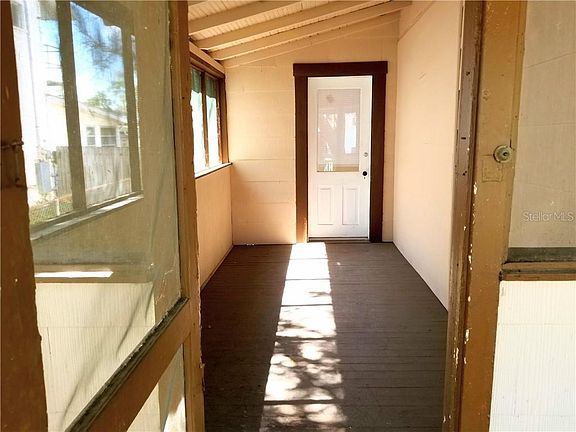 2nd image of 1027 South Blvd