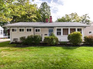 18 Dewhurst Ave, Bedford, OH 44146