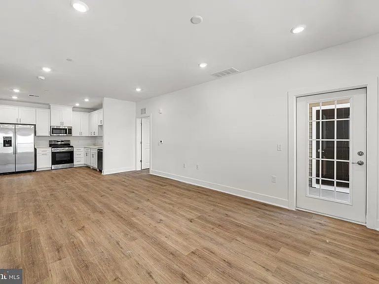 2207 Prince Hall Dr — Photo 13