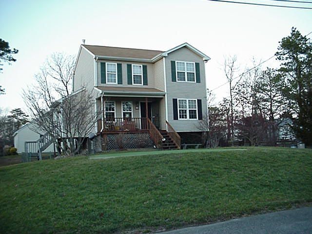 2nd image of 46 Laurel Ave