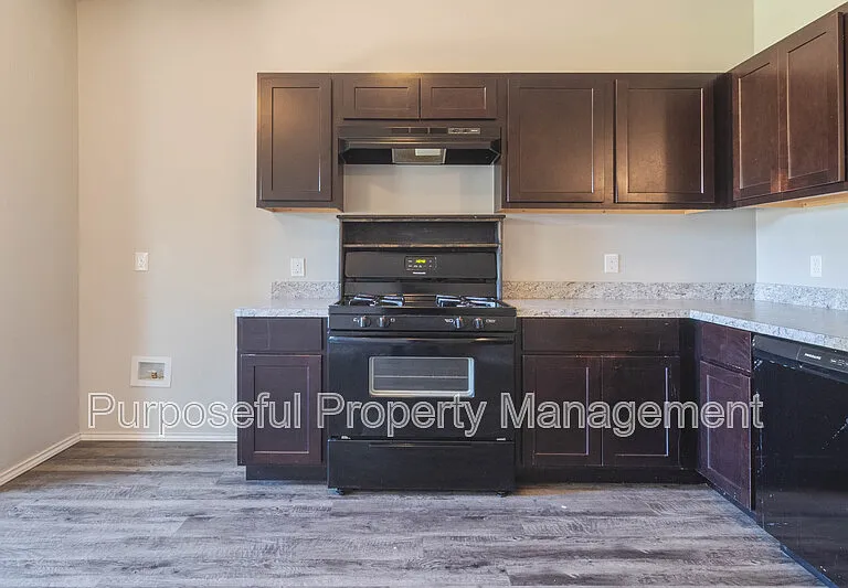 1809 W Antler Way — Photo 7