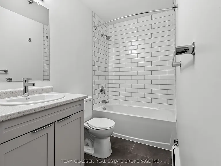 735 Wonderland Rd S #302 — Photo 16