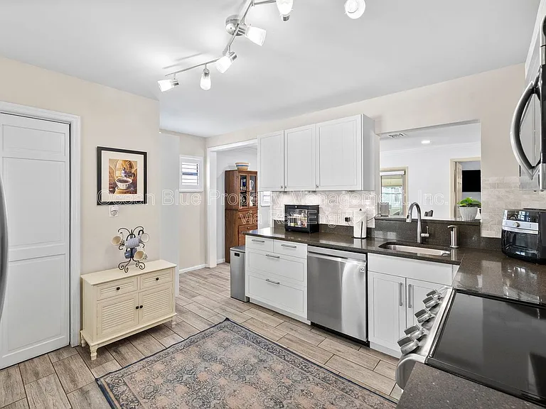 3906 W Vasconia St — Photo 12
