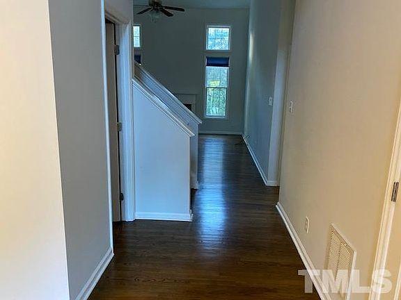 5th image of 302 Halls Mill Dr