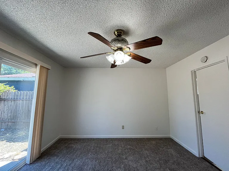 8890 Arcade Rd — Photo 16