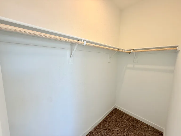 809 Canoe Ct — Photo 41
