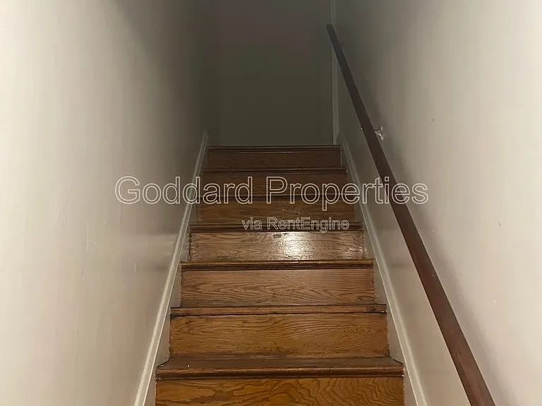4910 Poe Ave #2 — Photo 2