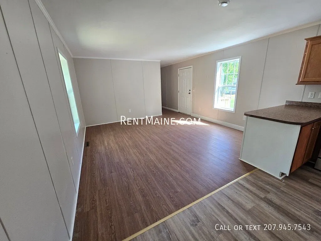 3 bed, 1064 sqft, $1,250 — Photo 4