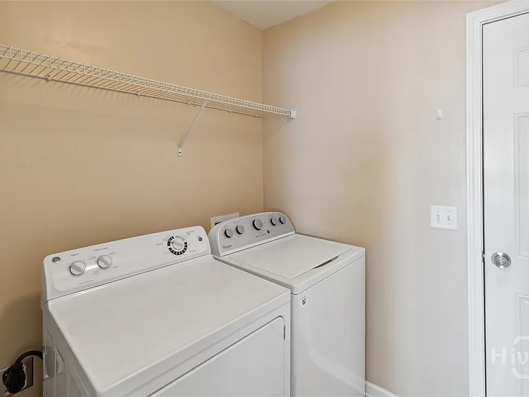 72 Lake Shore Blvd — Photo 22