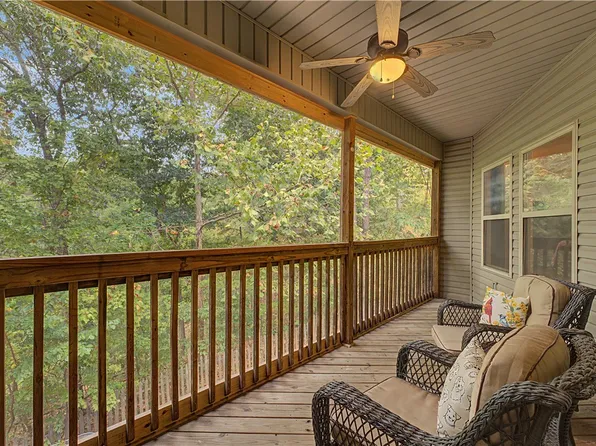 20 Hambleton Dr, Bella Vista, AR 72714