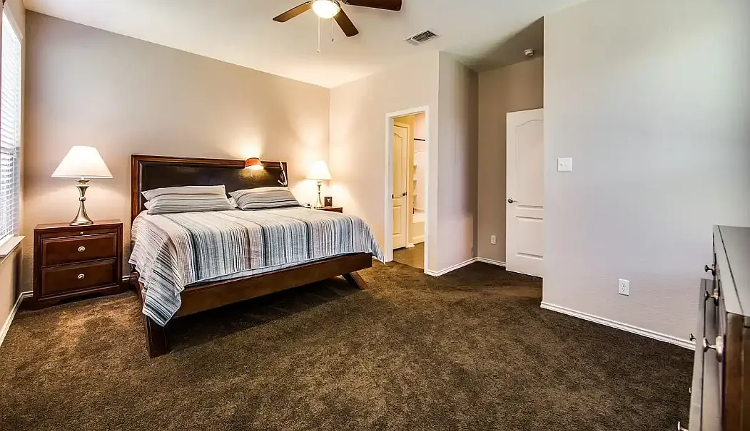 3 bed, 1778 sqft, $2,200 — Photo 4