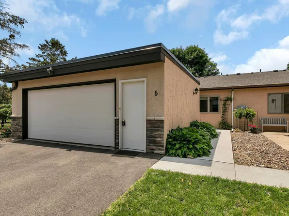 912 3rd St N APT 5, Cold Spring, MN 56320