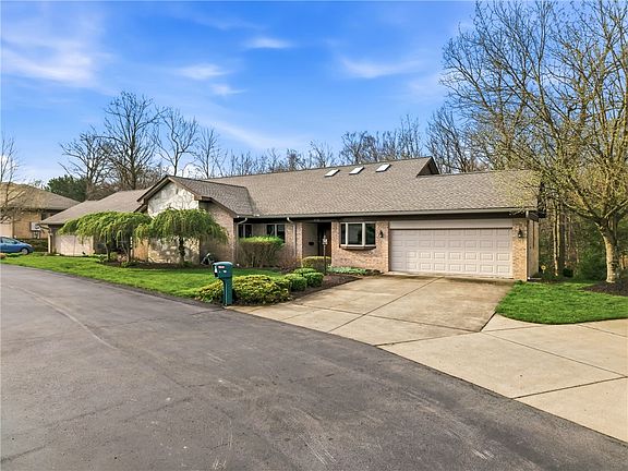 2nd image of 180 Oakview Dr