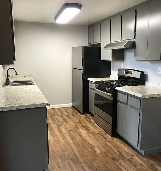 Northpoint II Apartments — Photo 2