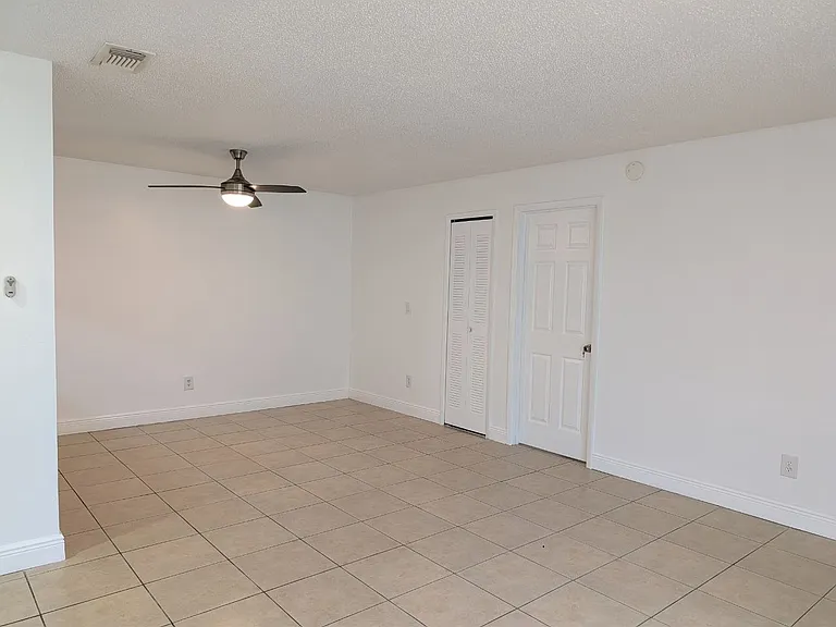 1226 Sophie Blvd — Photo 8