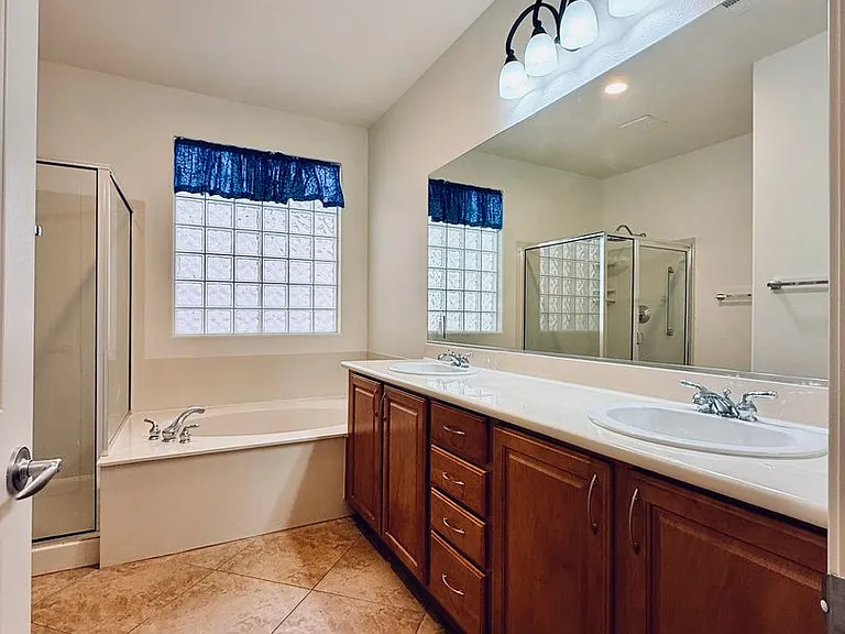 2119 Gunnison Pl — Photo 27