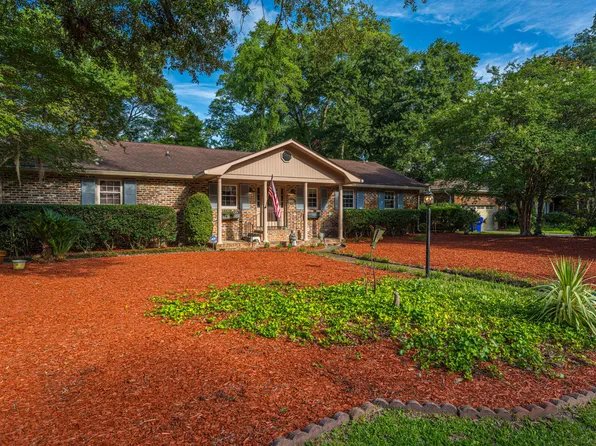 1865 Rugby Ln, Charleston, SC 29407