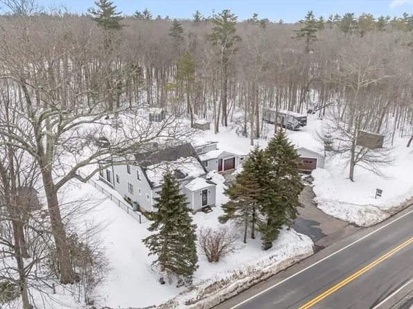 54 Rabbit Rd, Salisbury, MA 01952