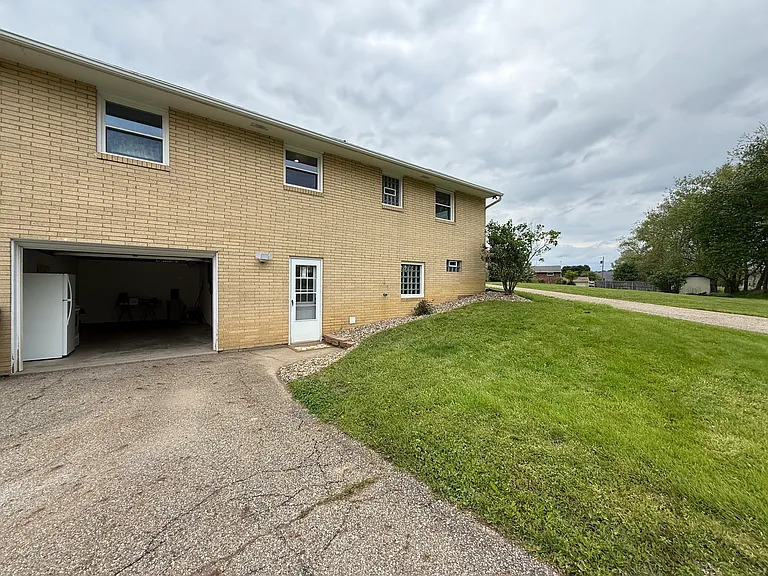 8122 Oyler Cir NW #8122 — Photo 21