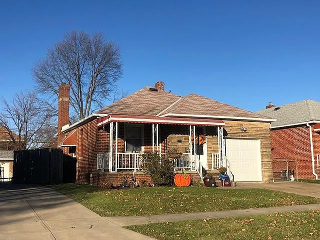 2822 North Ave photo 1