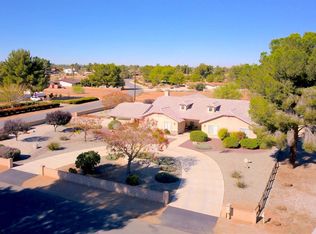 14330 Chinook Rd, Apple Valley, CA 92307