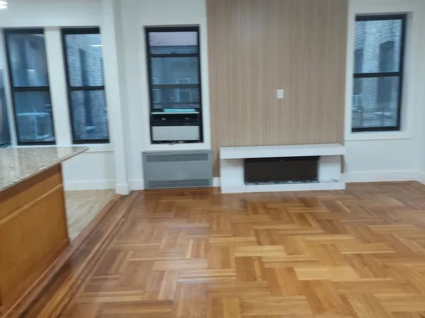 570 Westminster Road image 9 of 21