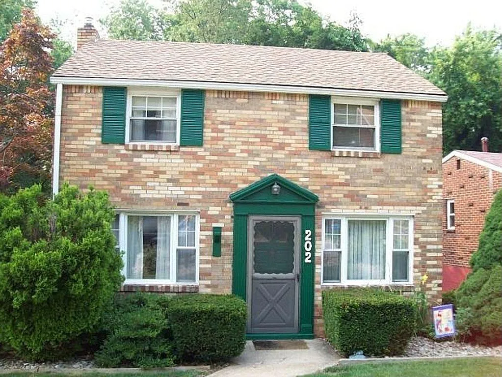 202 Saylong Dr photo 1