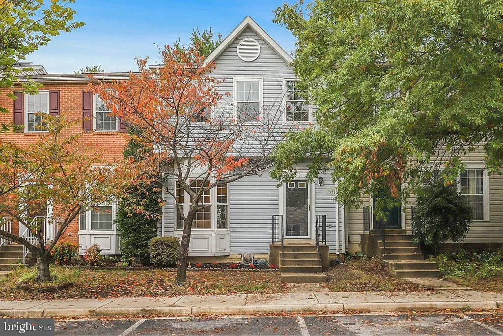 3 bed, 2.5 bath, 1980 sqft, $2,875 — Photo 1