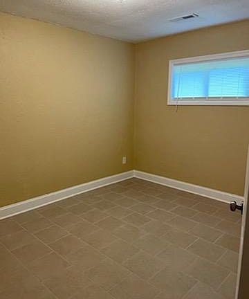 5th image of 5291 Usher Dr #5291