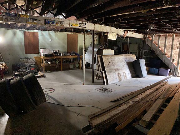 5th image of 810 Grant Ave
