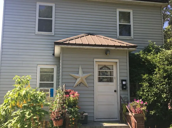 217 2nd St NE, 217 2nd St NE #217UP, Watertown, SD 57201
