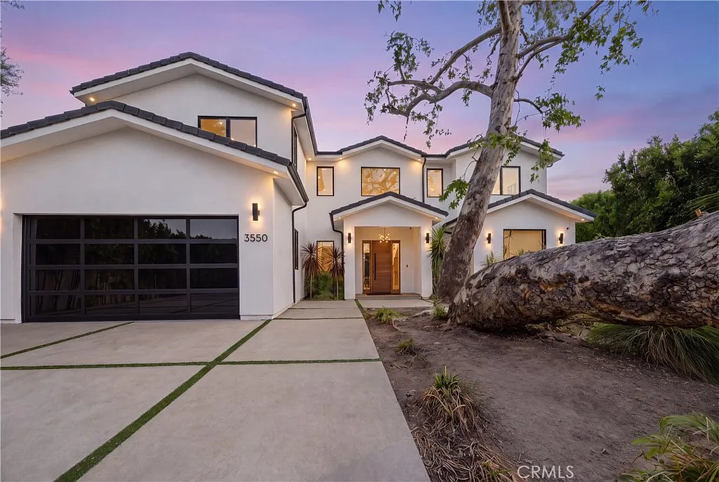 5 bed, 6259 sqft, $23,000 — Photo 2
