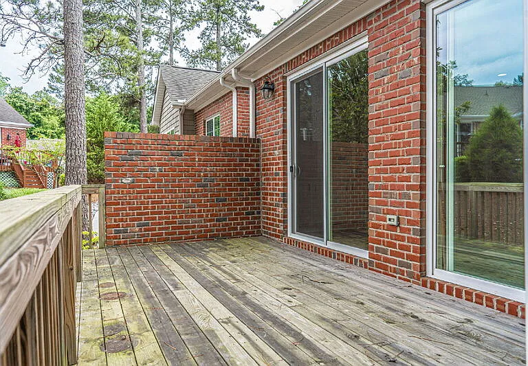 535 Lighthorse Cir — Photo 26