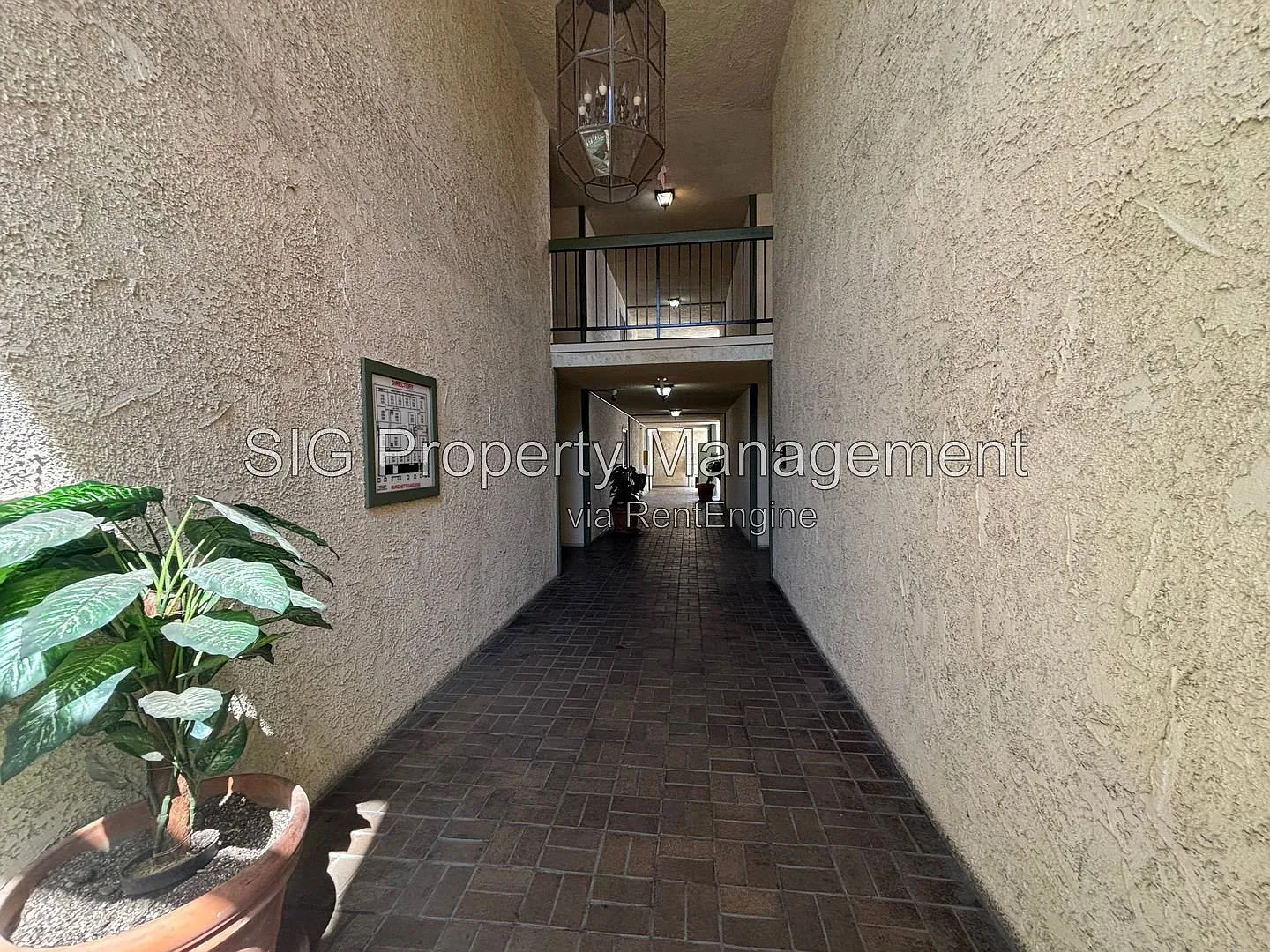 409 Burchett St — Photo 3