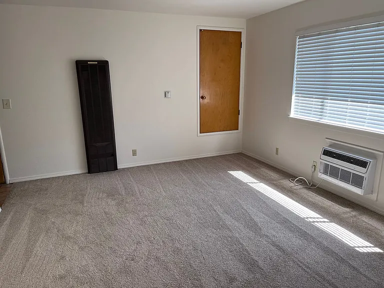 2517 U St — Photo 4