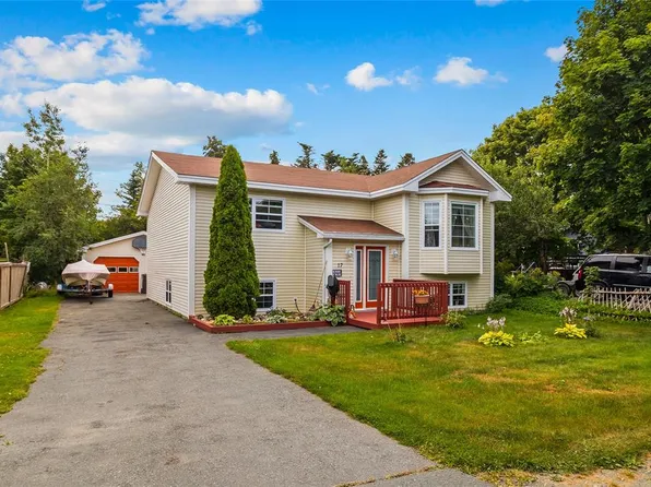 17 Tippett Place, Conception Bay South, NL A0A1C0